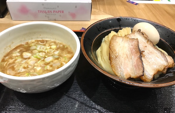 御茶ノ水　睡蓮つけ麺ディナー