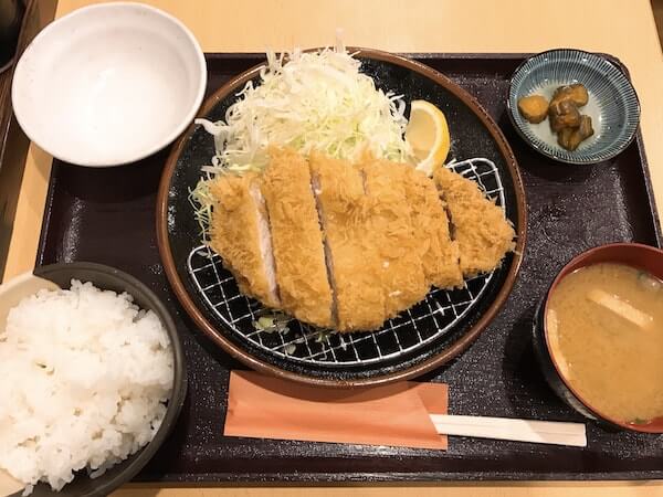 池袋、とんかつ大吉、ロースカツ定食