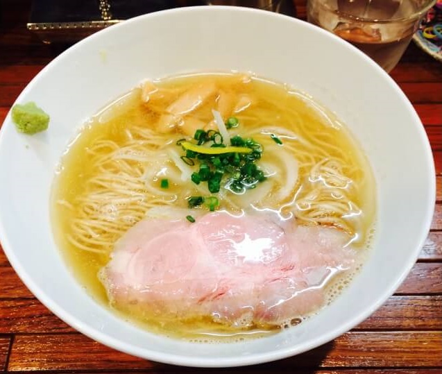 進化鯖煮干しラーメン町田