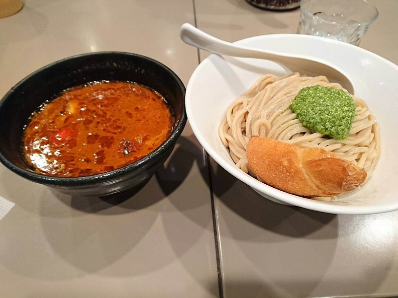 新宿 五ノ神製作所　海老トマトつけ麺