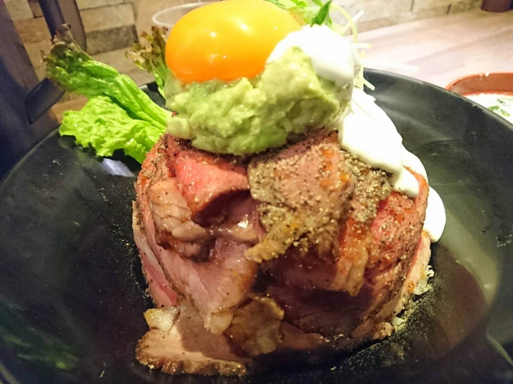 神保町ビーフ　ローストビーフ丼