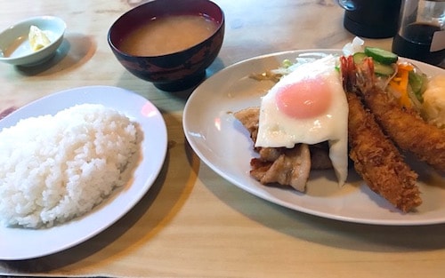 キッチン竹乃子エビフライしょうが焼き定食